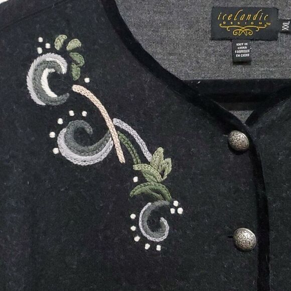 Icelandic Design 100% Wool Embroidered Sweater with Velvet Border Size XXL - Picture 2 of 12